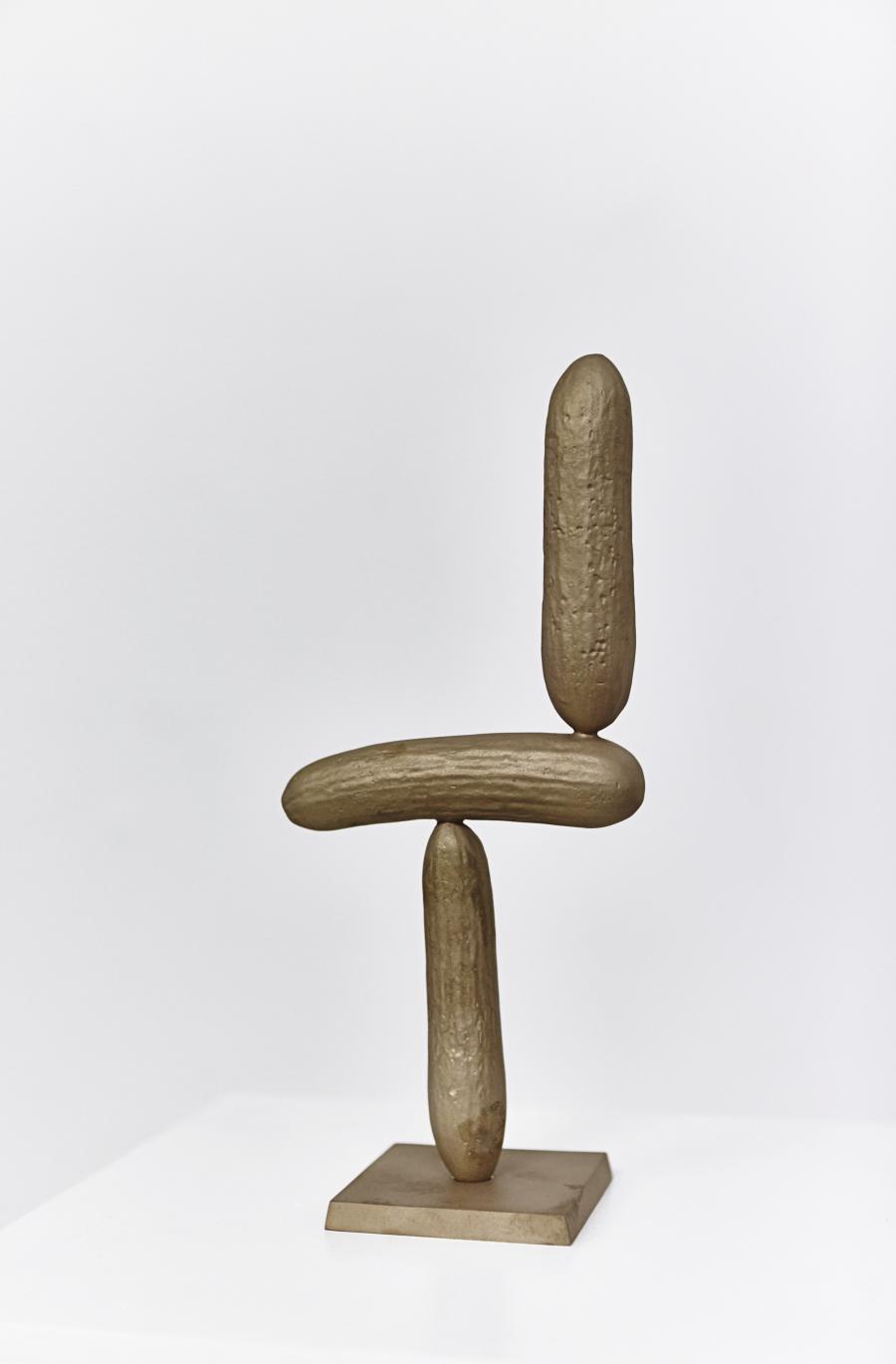 Erwin Wurm | Gurken Modernistisch II | 2016 | Bronze patiniert | 30,5 x 13,5 x 8,5 cm | Version 1/5   2 AP